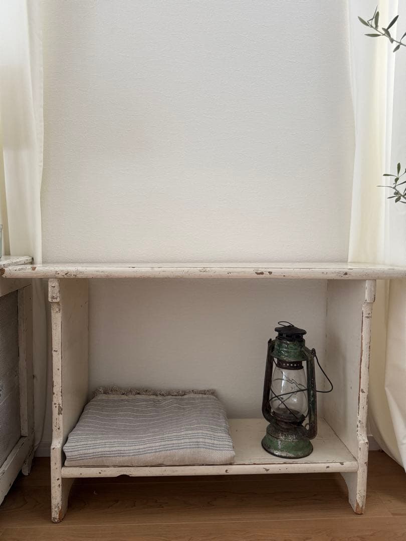 【英国直輸入】アンティーク ホワイト木製シェルフ