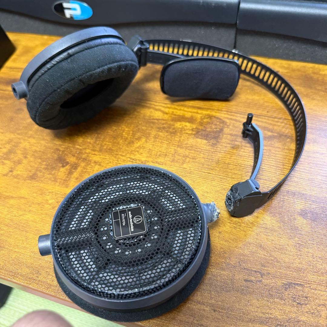 audio technica ATH-R70x 片耳割れ