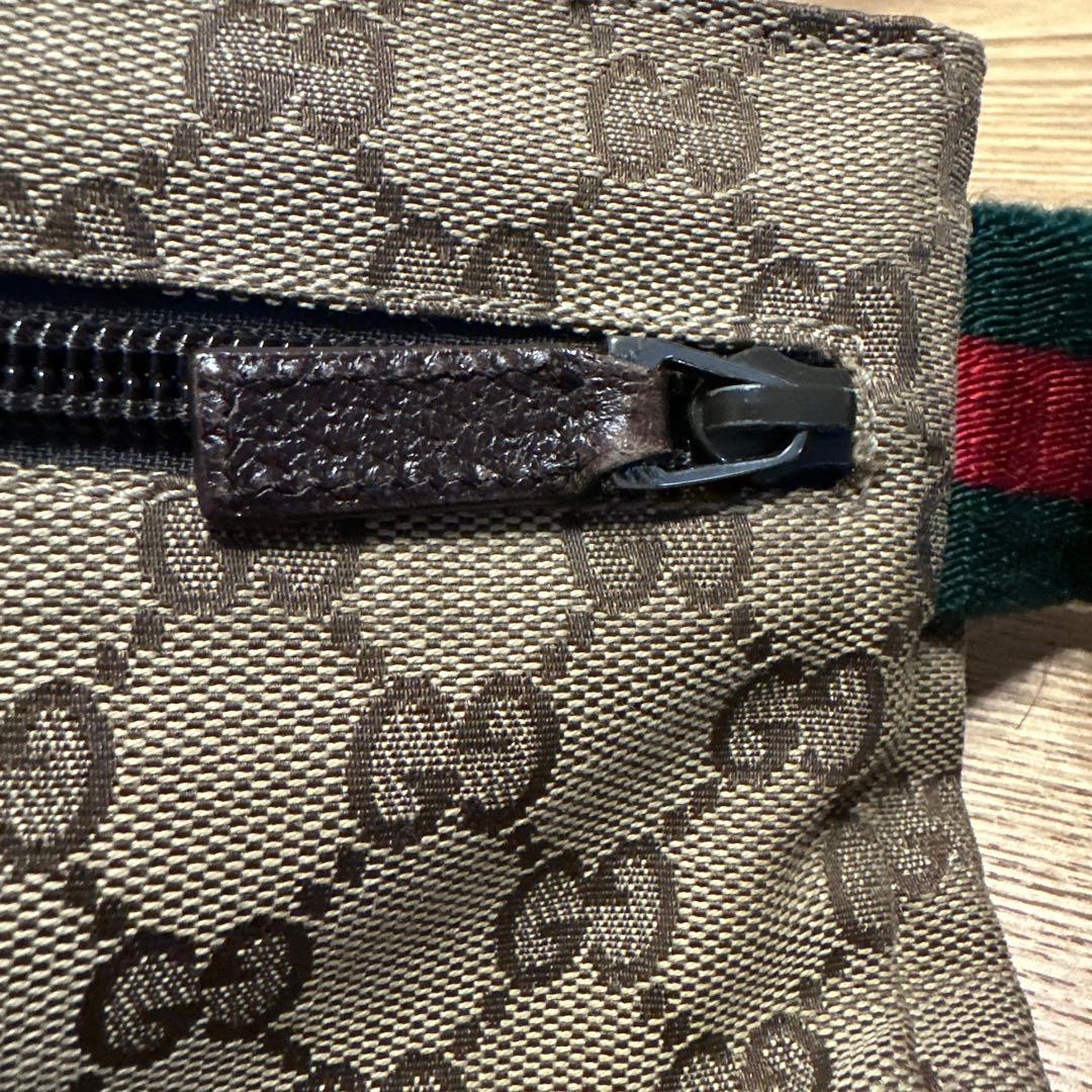 よる　Gucci GGキャンバス ボディバッグ162962