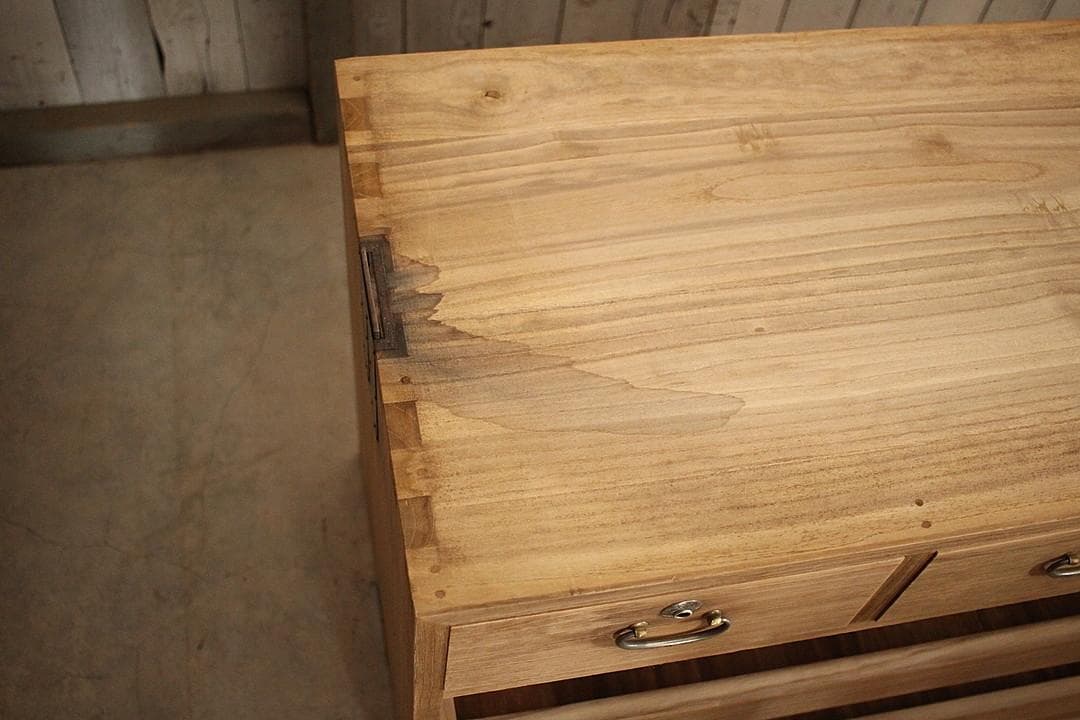 古い木製の引き出し5杯　チェスト　食器棚　古家具　古民家　時代家具