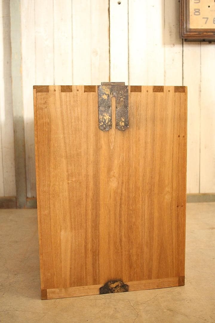 古い木製の引き出し5杯　チェスト　食器棚　古家具　古民家　時代家具