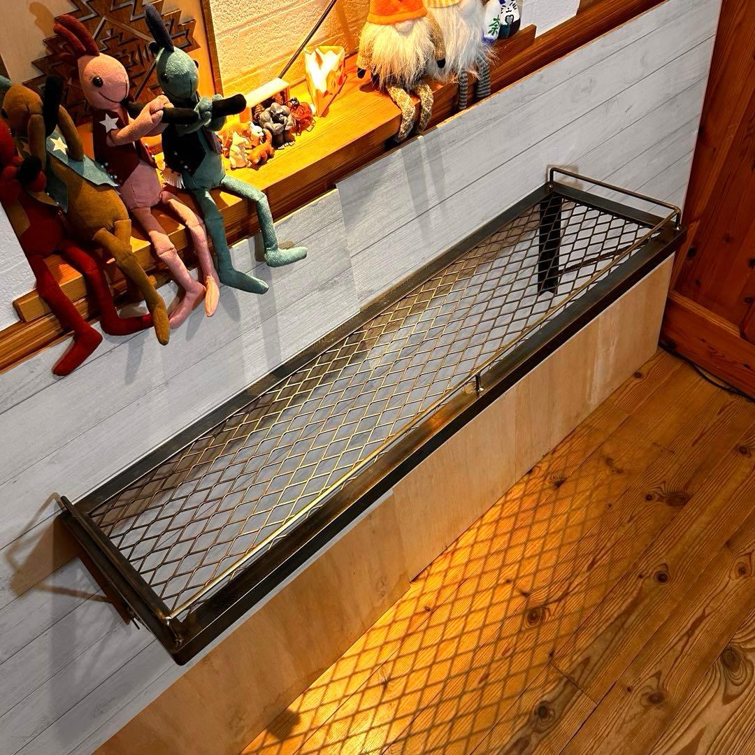 ウォールシェルフ　ツイストシェルフ　アイアンシェルフ　アンティークシェルフ