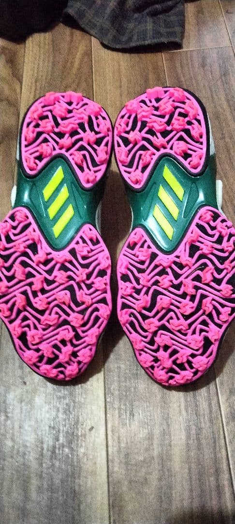 ホワイト ゴルフシューズ BOOST