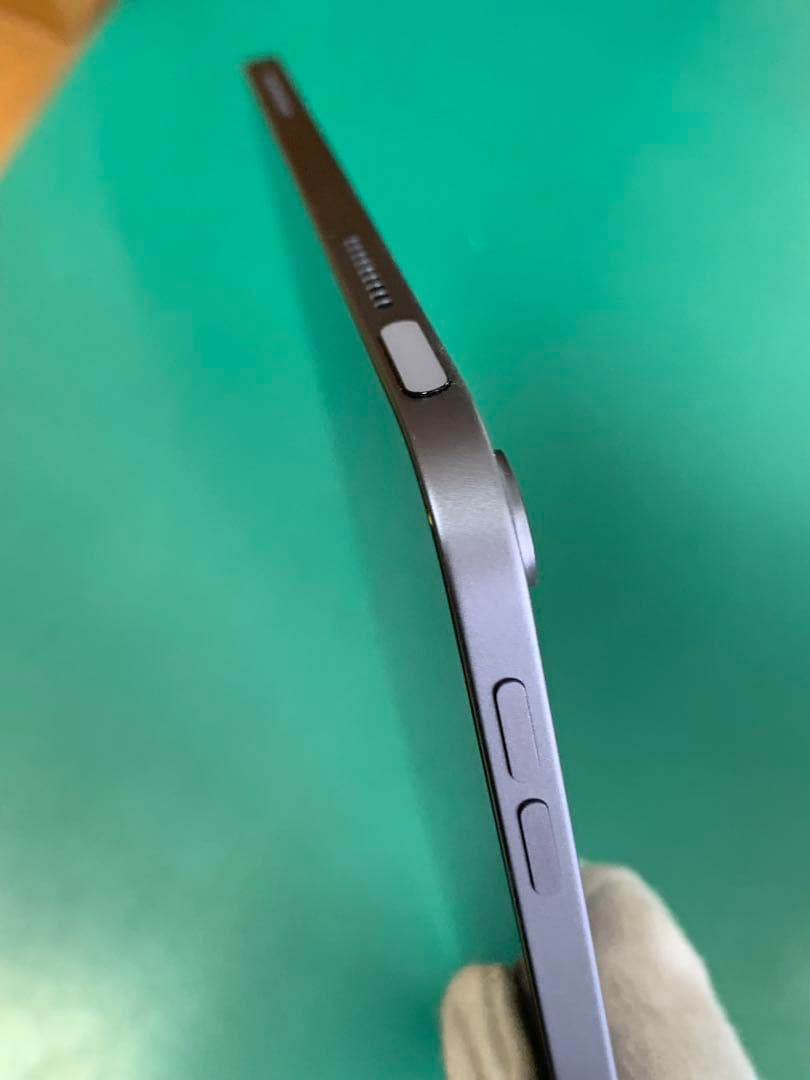 iPad Air 第5世代 Wi-Fiモデル 国内版 64GB MME23J/A