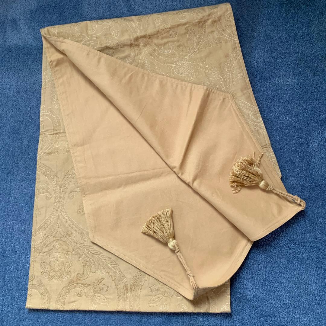 最終お値下げLaura Ashley テーブルランナー