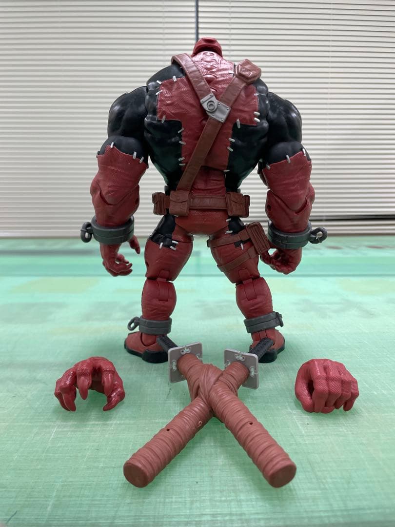 マーベルレジェンド ヴェノムプール