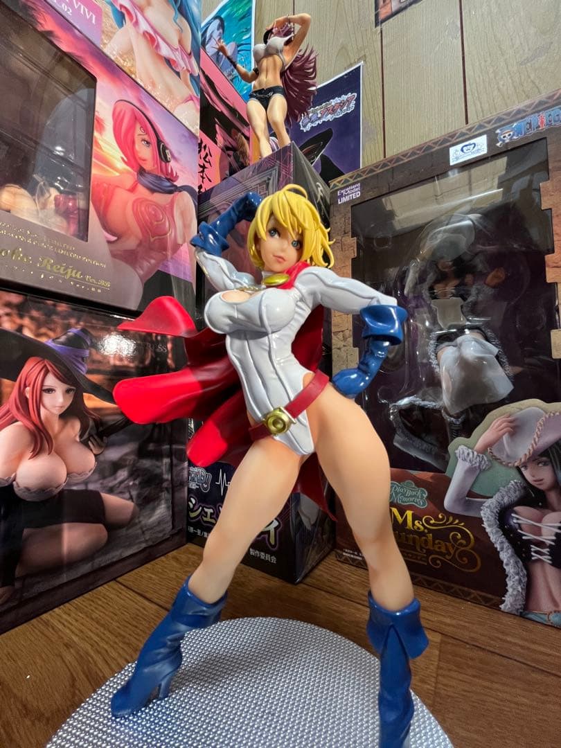 DC COMICS美少女パワーガール フィギュア（今出先のため12/5以降発送）