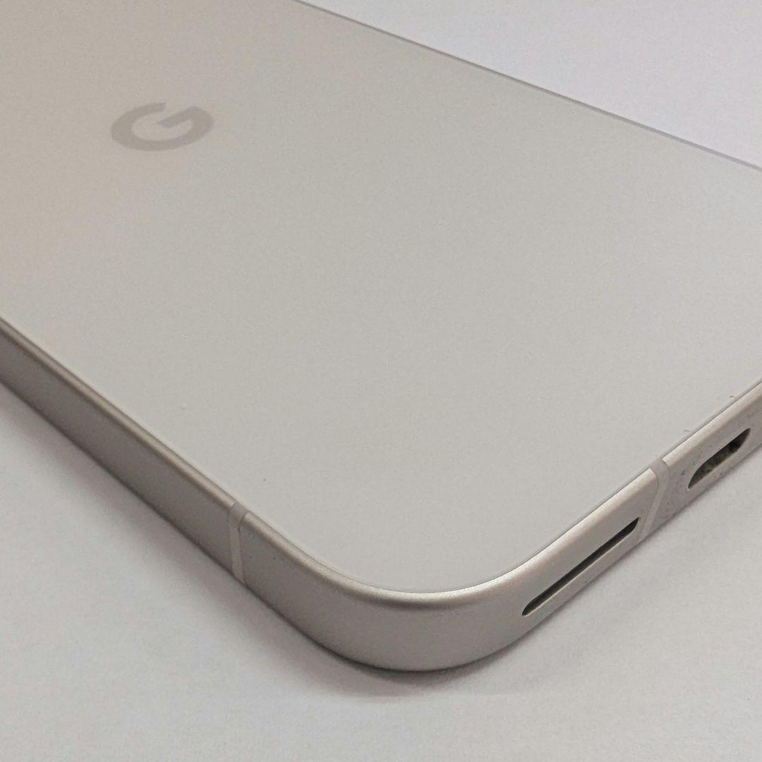 Google pixel9a 本体 ケース付き