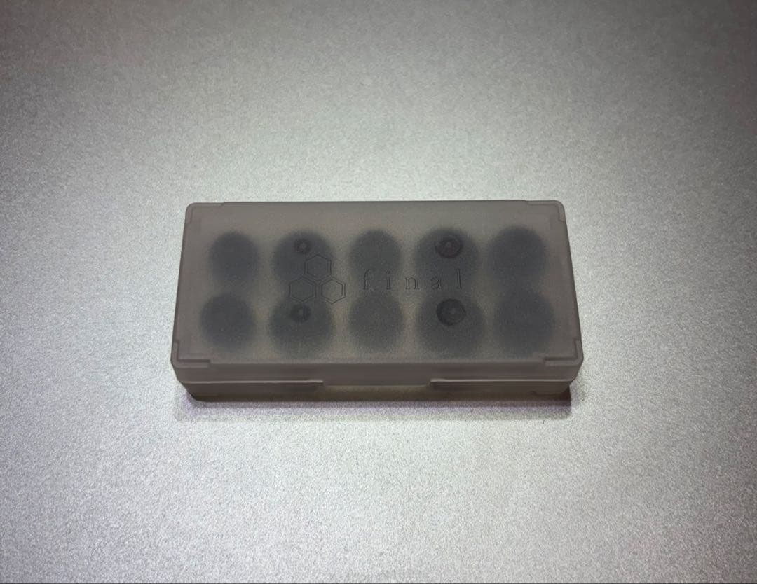 final A4000 箱、ケースなし