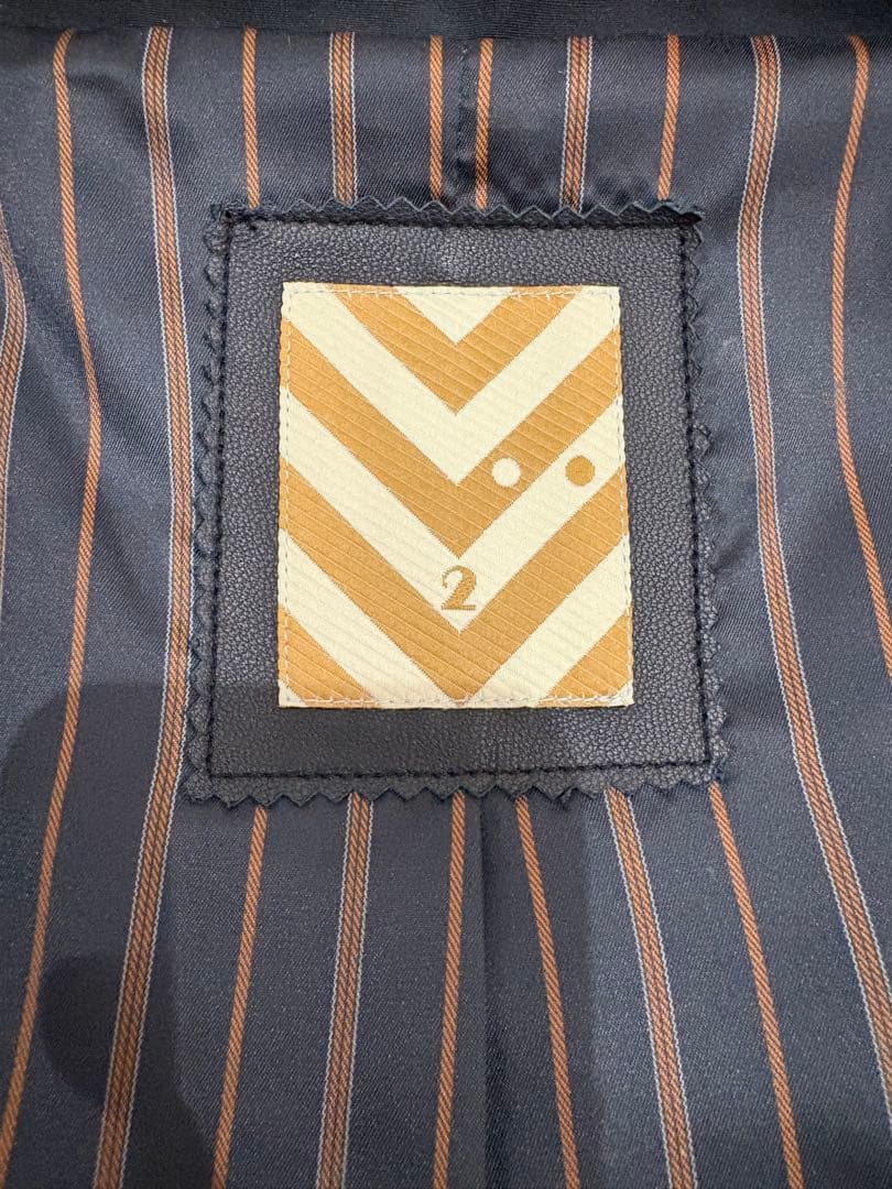 VOO ブラックナイロンジャケット フード付き