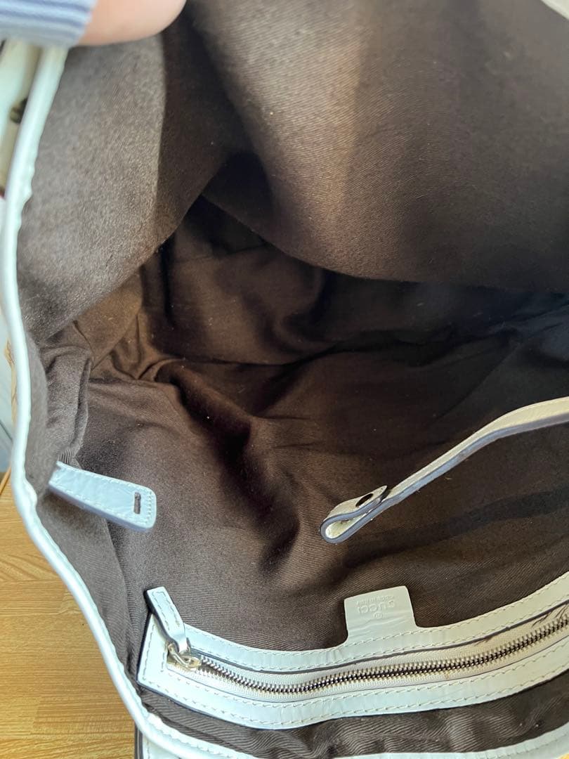 Gucci ブラウンショルダーバッグ 美品