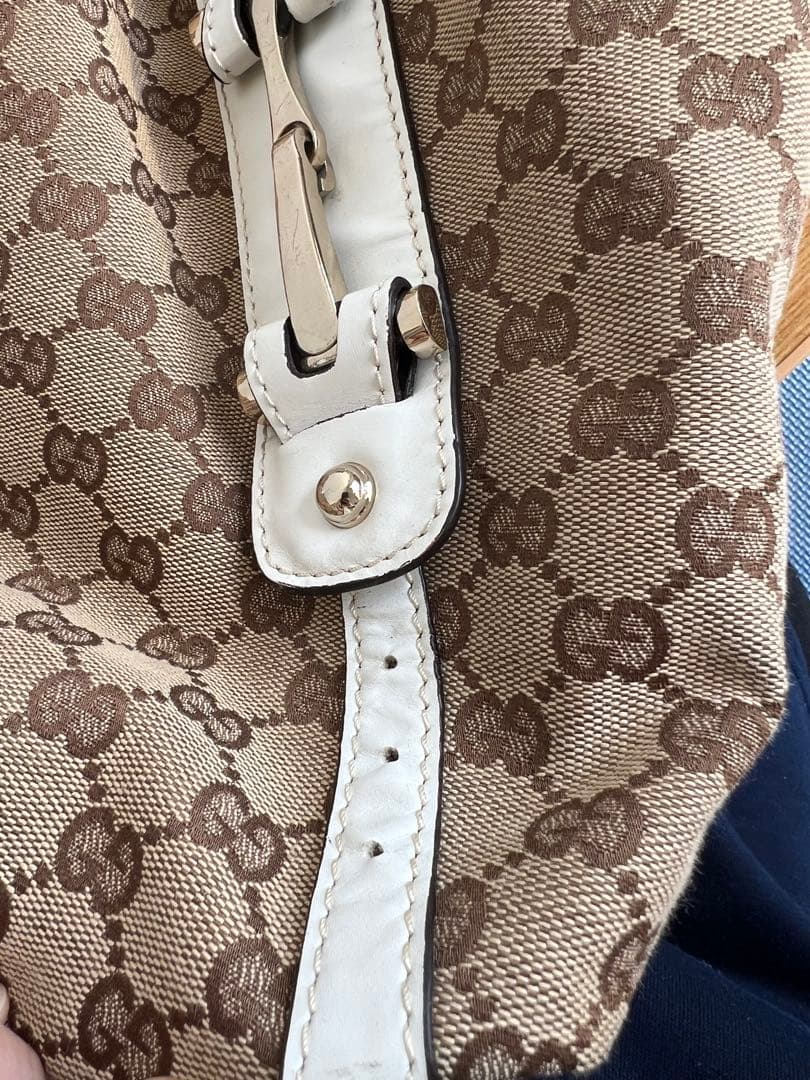 Gucci ブラウンショルダーバッグ 美品