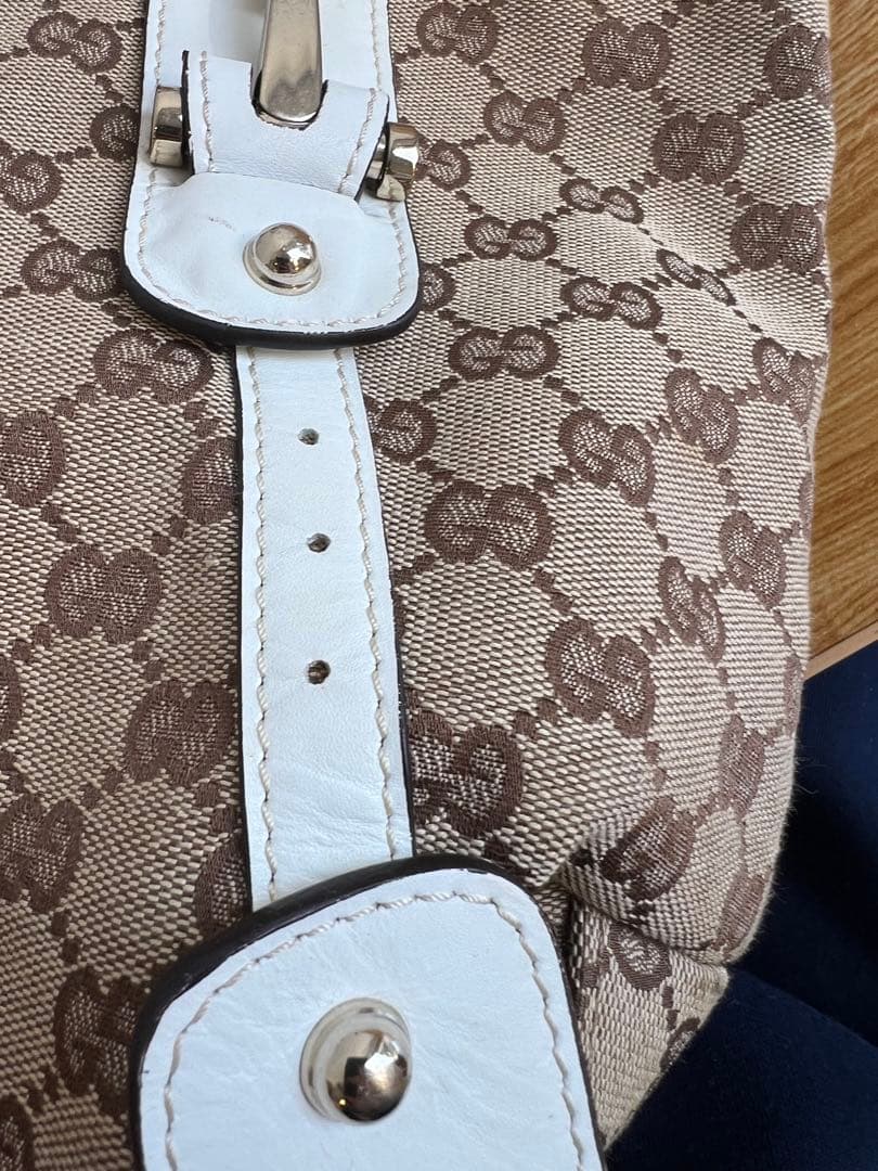 Gucci ブラウンショルダーバッグ 美品