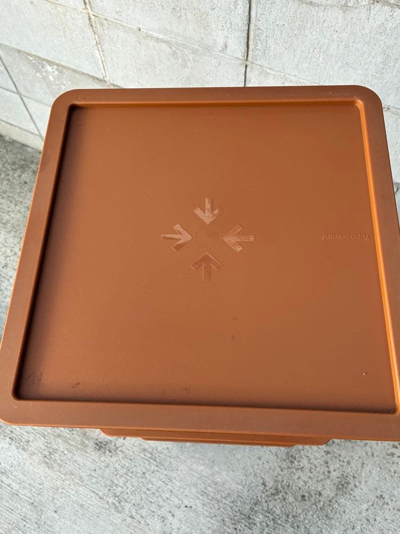 タッパーウエア マルチオーガナイザー 3段 キャスター付き ブラウン