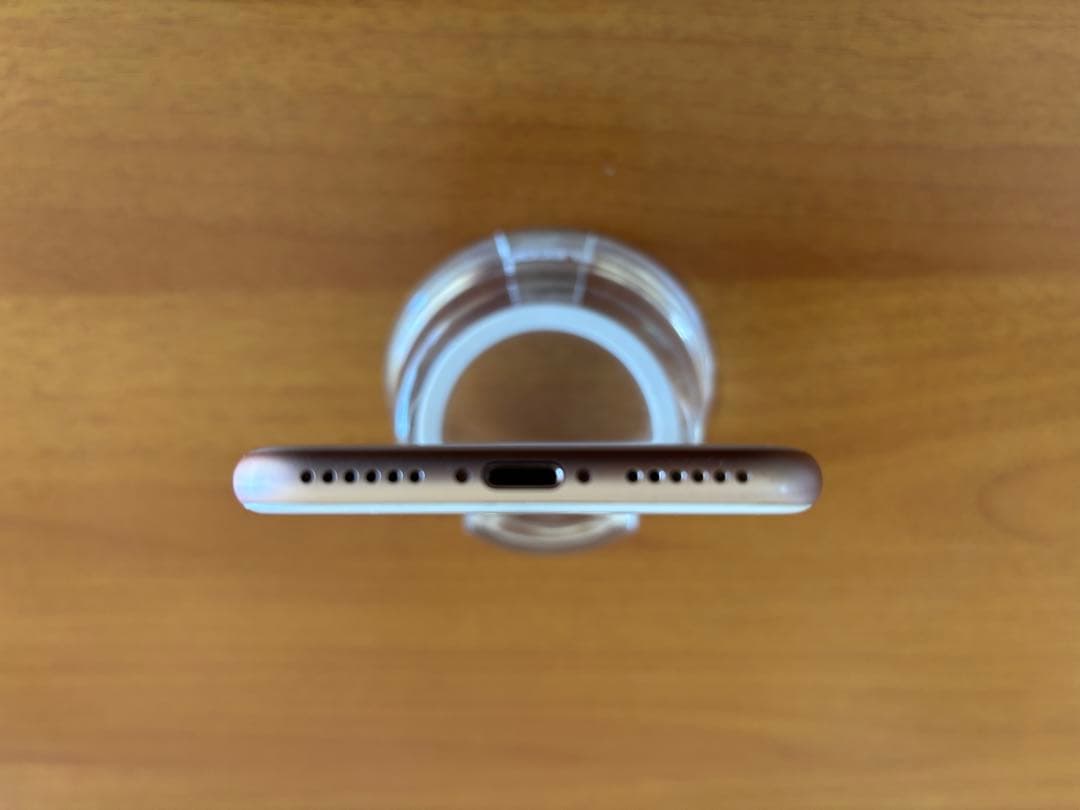 iPhone 8 Gold バッテリー100% 超美品