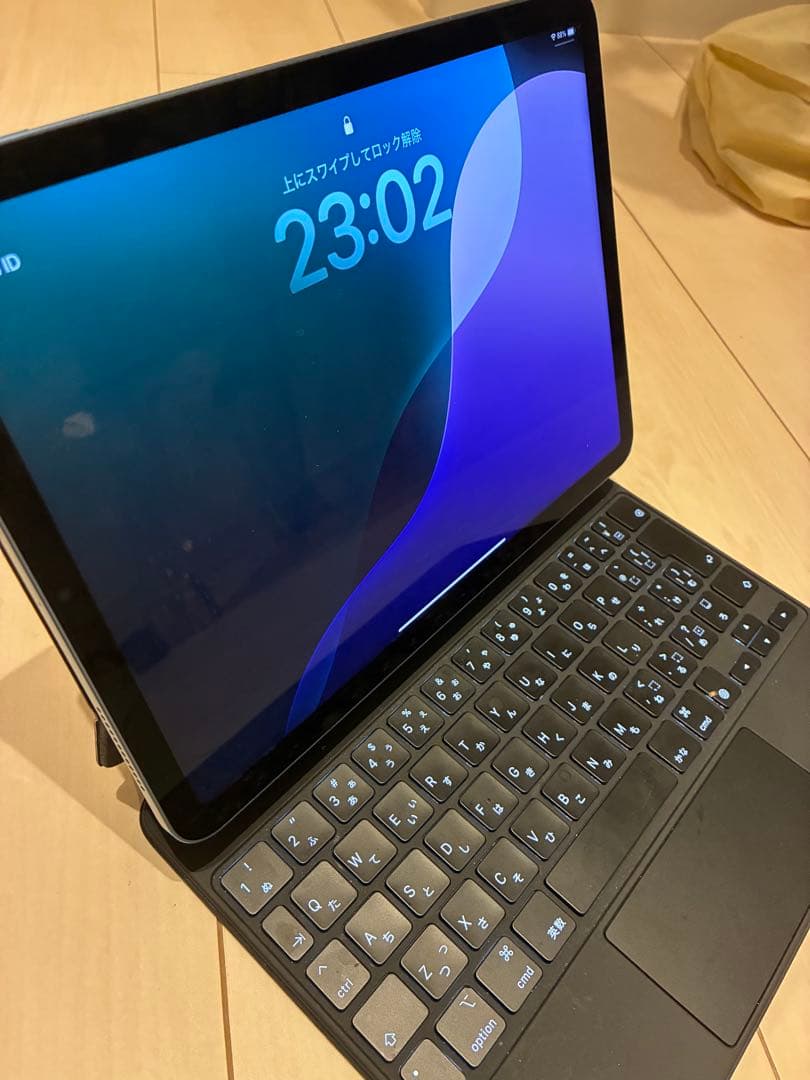 【美品・即日発送】iPad Air 第5世代 Wi-Fiモデル＋キーボード付き