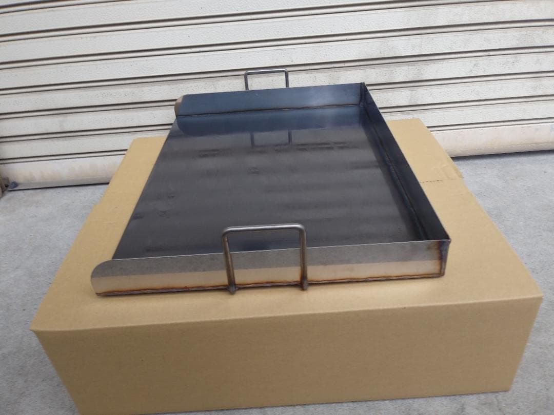 極厚６ミリ 便利な持手付き 鉄板 バーベキュー キャンプ プロパンガス 送料無料