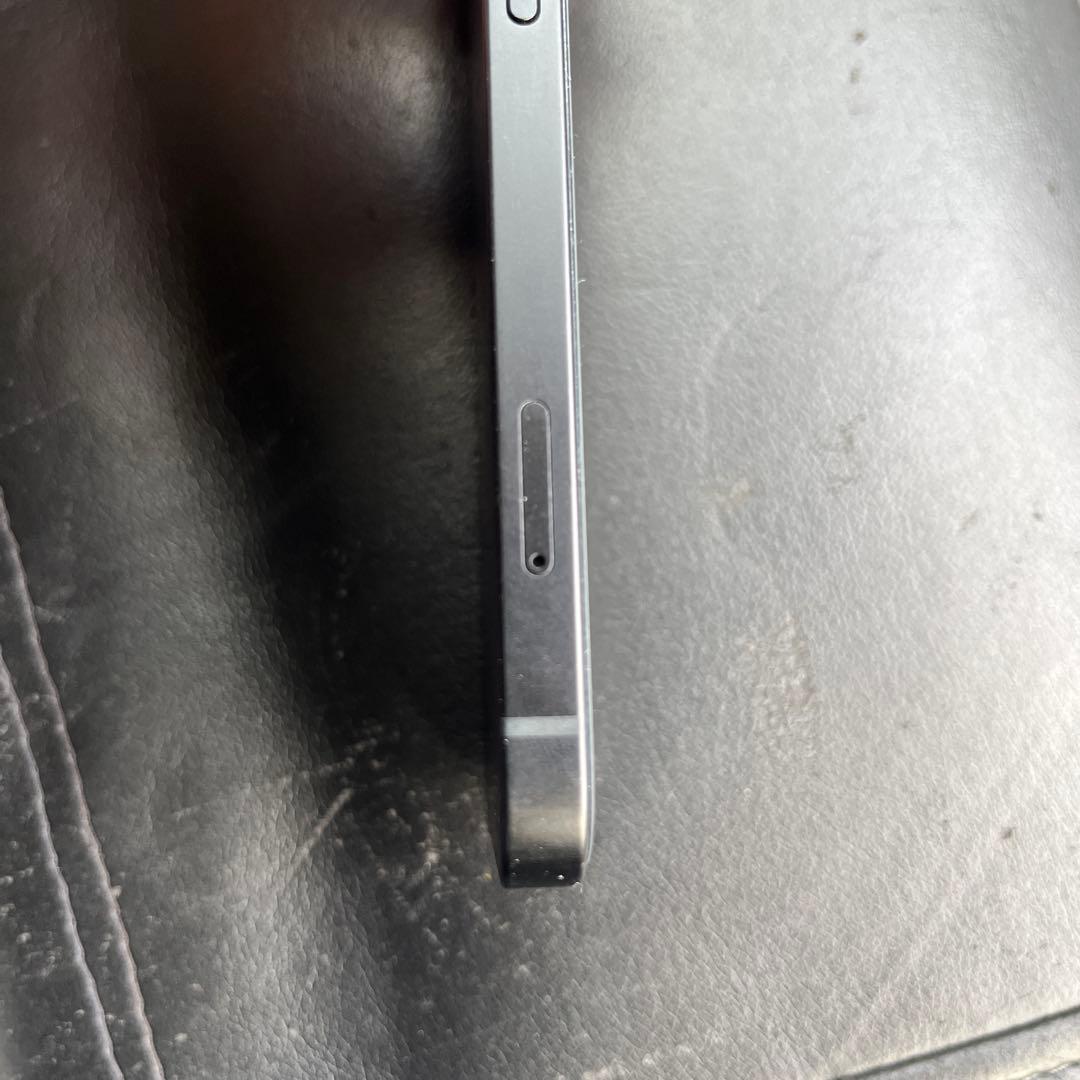 iPhone16e ブラック　128GB SIMフリー