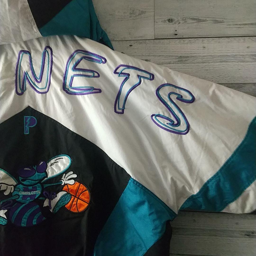 希少デザイン☆プロプレイヤー NBA シャーロットホーネッツ ナイロンジャケット