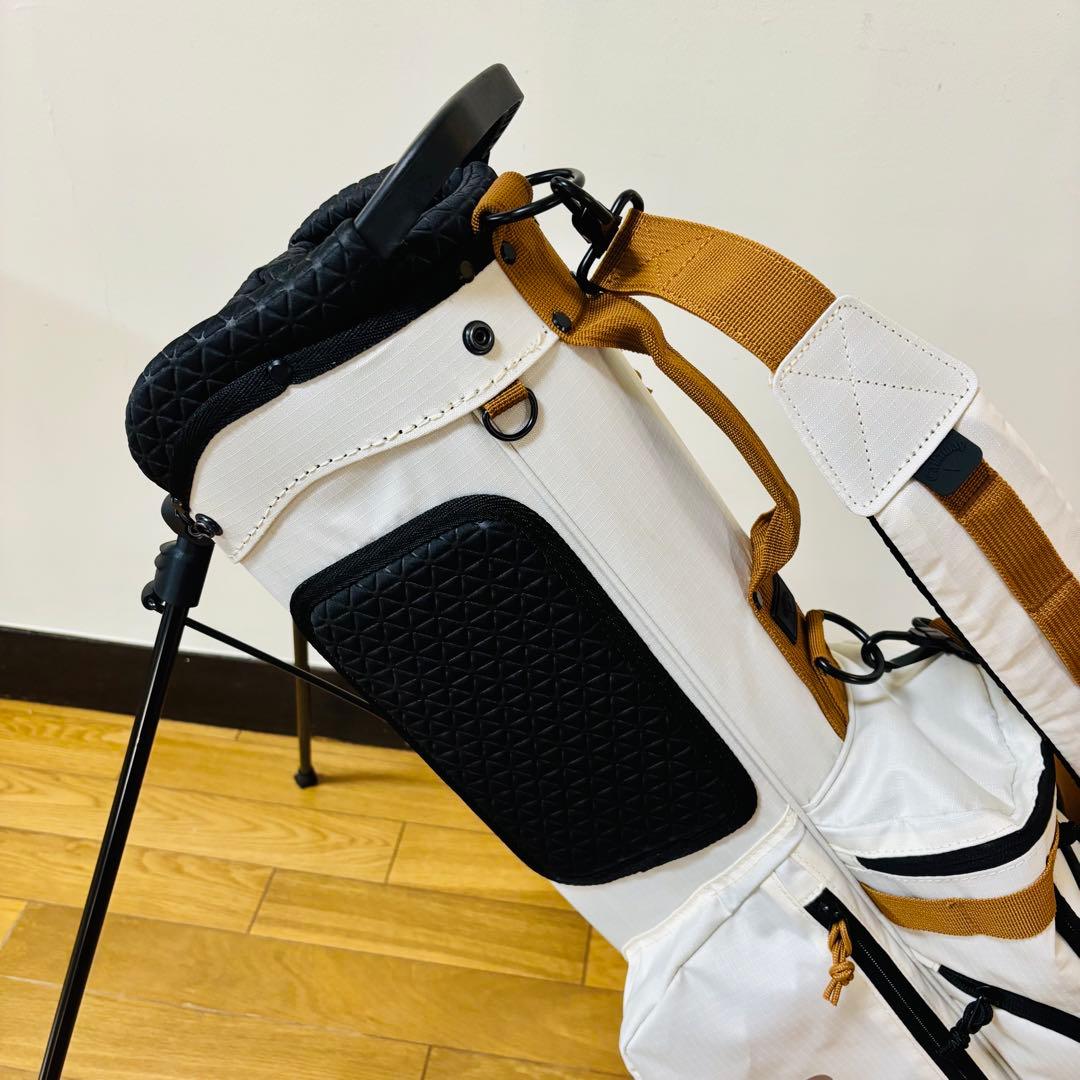 【ほぼ未使用品】CALLAWAY キャロウェイスタンド式　キャディバッグ 送料込