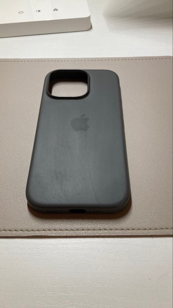 iPhone 16 Pro 128GB バッテリー98％ ナチュラルチタニウム