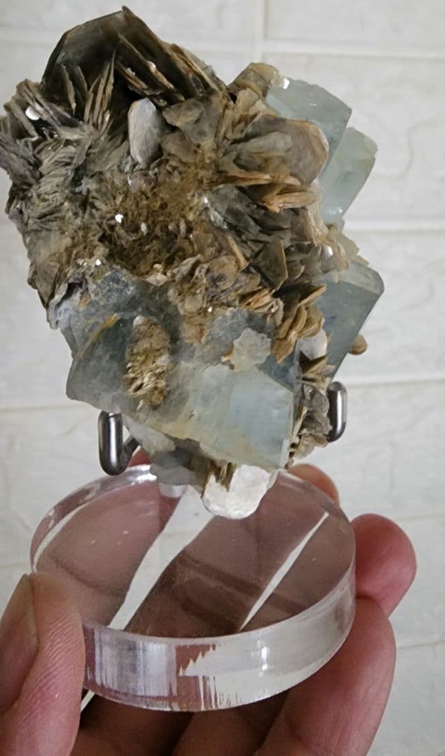 ダークブルーアクアマリン