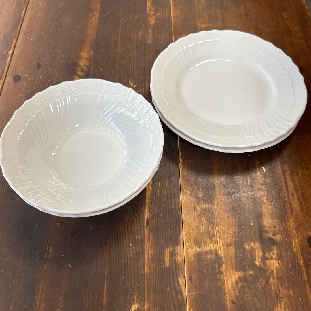 カ*ボ様 リチャードジノリ　ベッキオホワイト　フルーツソーサー2枚　プレート2枚
