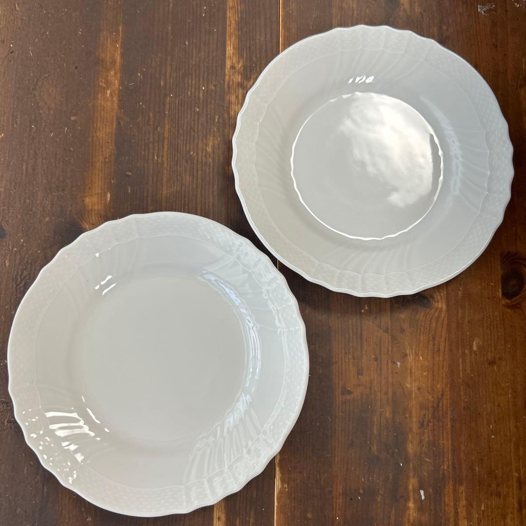 カ*ボ様 リチャードジノリ　ベッキオホワイト　フルーツソーサー2枚　プレート2枚