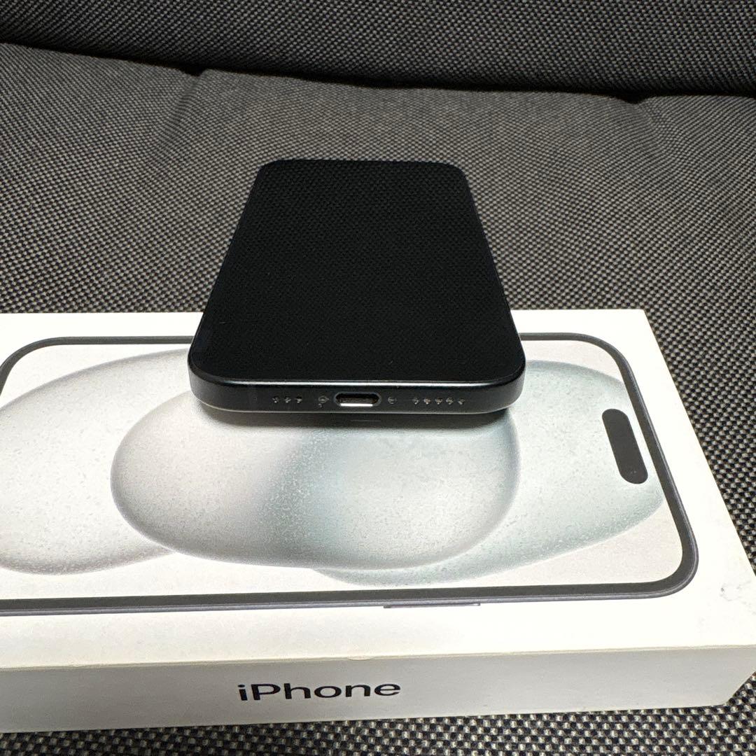 iPhone 15 ブラック128GB SIMフリー