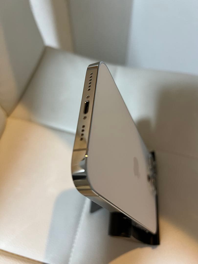 極美品　iPhone14ProMax 中古本体