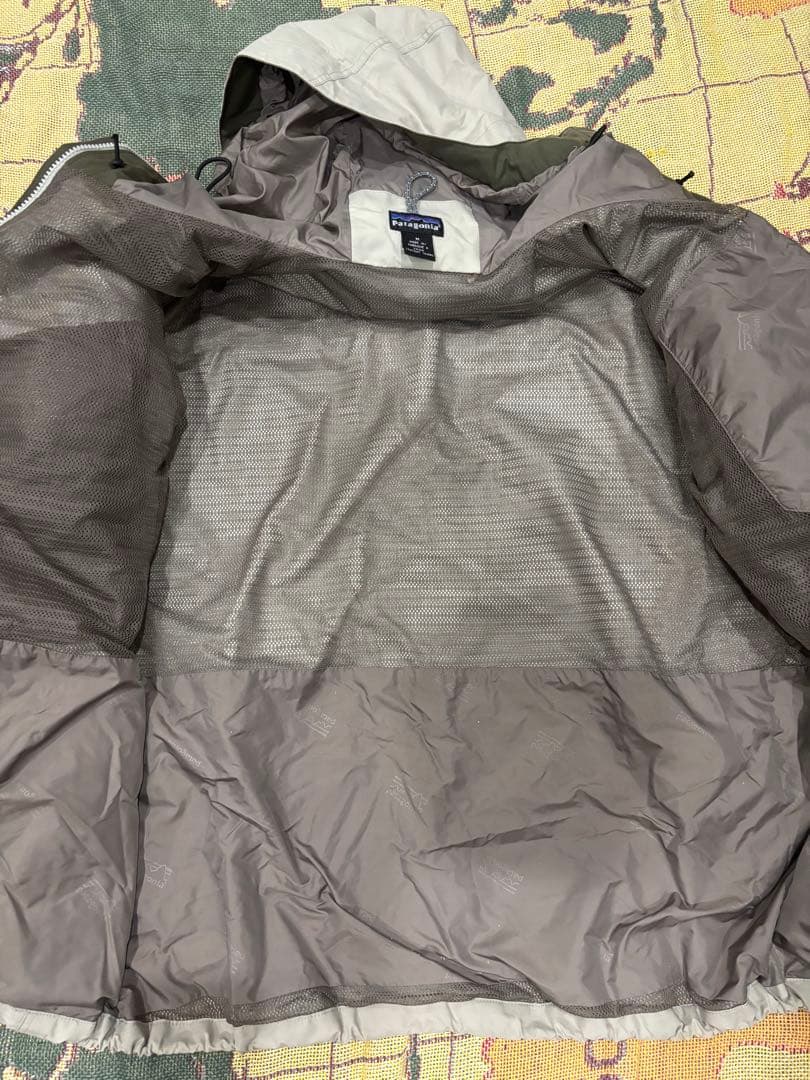 patagonia シェルジャケット M グレー