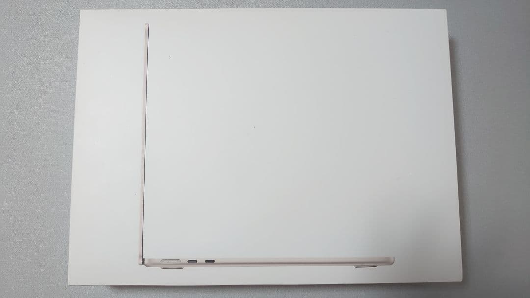 13.6インチMacBook Air 2022 M2 ジャンク品　スターライト