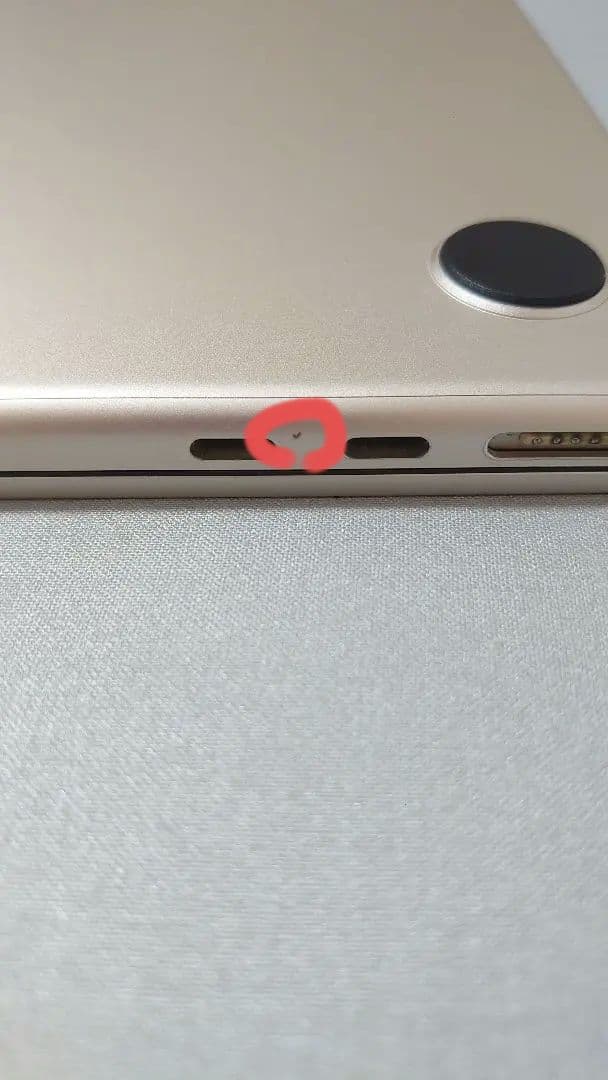 13.6インチMacBook Air 2022 M2 ジャンク品　スターライト