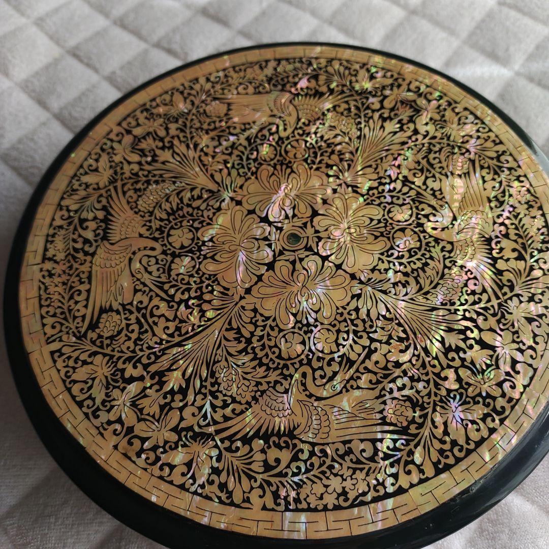 韓国漆器　螺鈿　美品お節正月縁起物　クジョルパン九節板　宝石箱