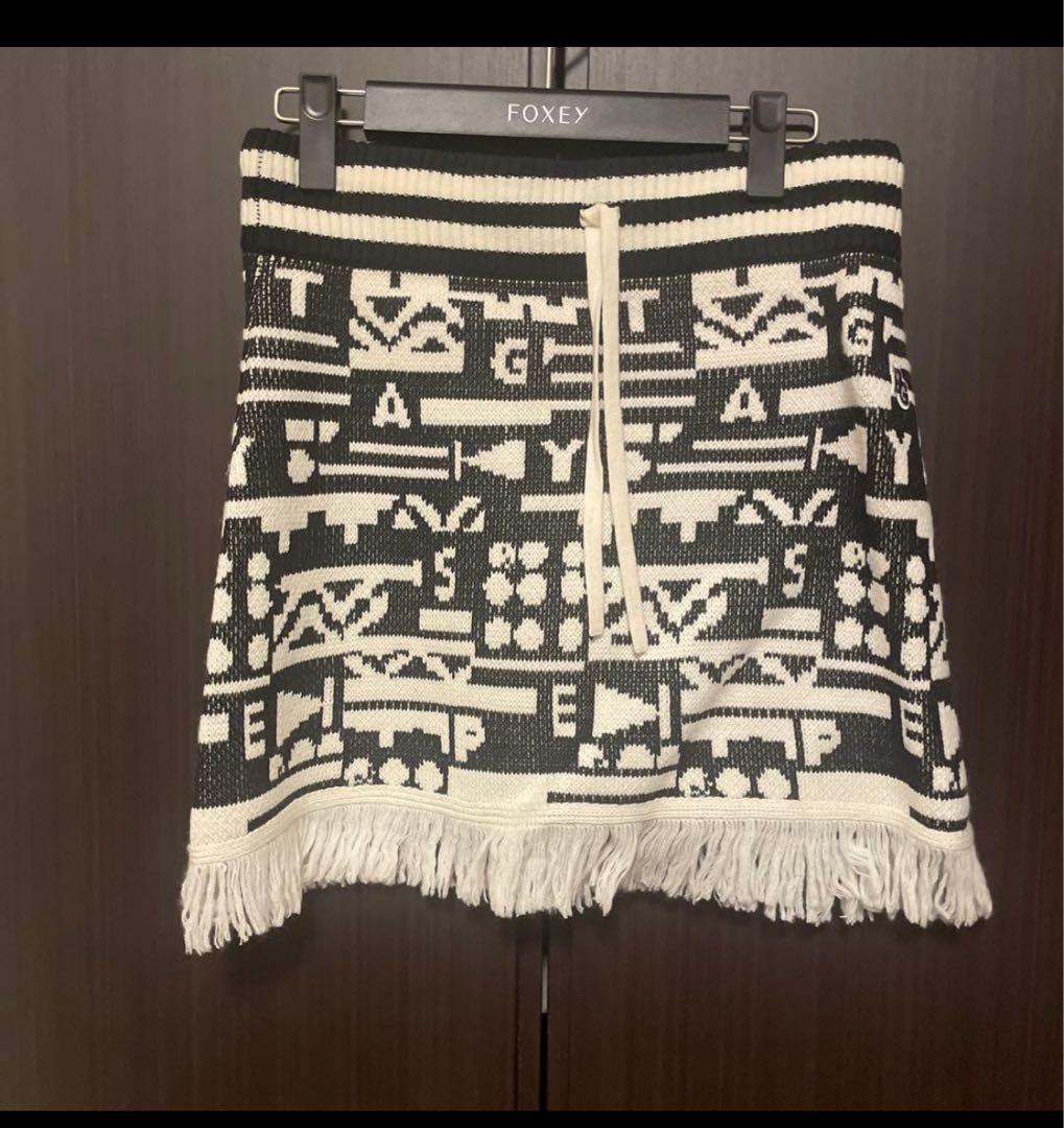 パーリーゲイツ　新品未使用　タグ付きフリンジ付き幾何学模様スカート