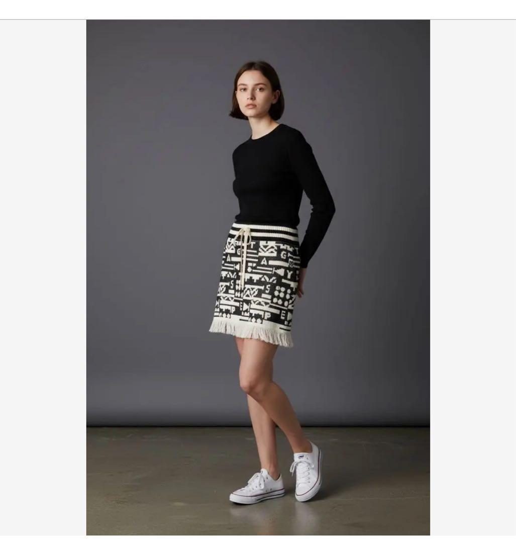 パーリーゲイツ　新品未使用　タグ付きフリンジ付き幾何学模様スカート