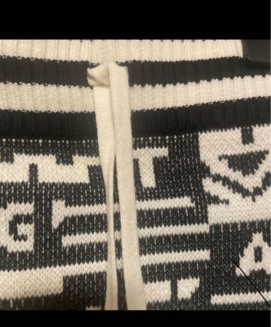 パーリーゲイツ　新品未使用　タグ付きフリンジ付き幾何学模様スカート