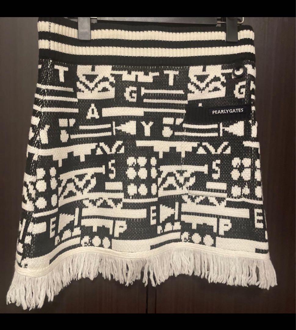 パーリーゲイツ　新品未使用　タグ付きフリンジ付き幾何学模様スカート