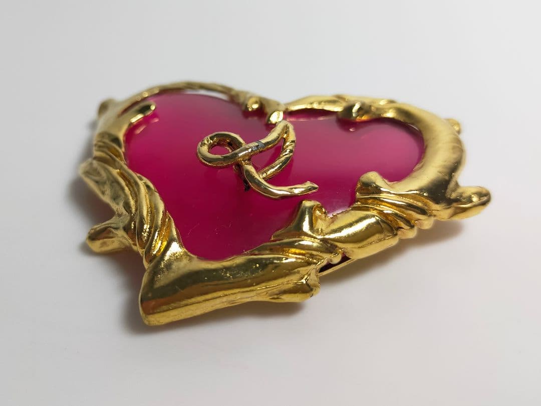 【訳あり】クリスチャンラクロワ ヴィンテージ ハート型ブローチ