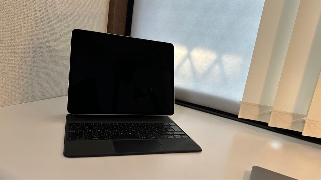 ゆ*様 iPad Pro 4世代シルバー Keyboard等付お買得wifi+C