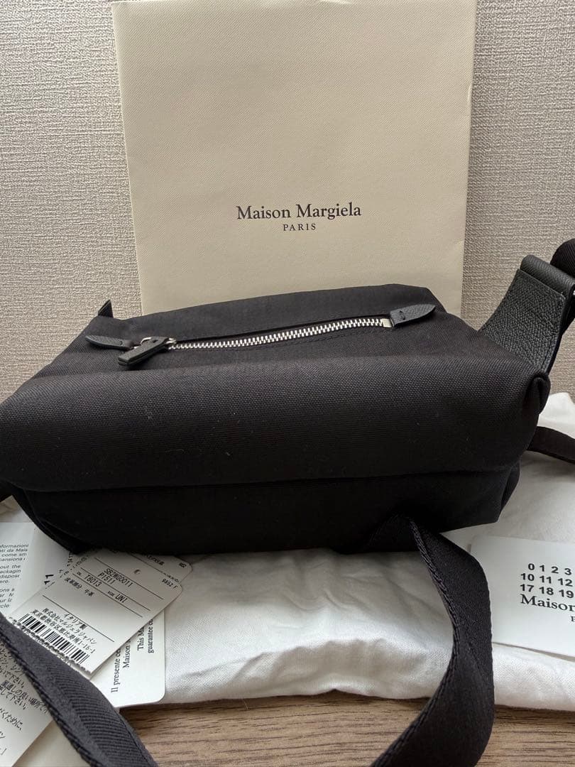 限定お値下げ　マルジェラ　グラムスラム　ボディバッグ