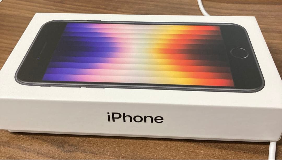 Apple iPhone SE 128GB ホワイト