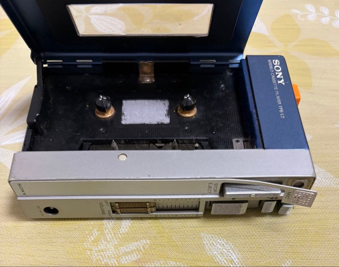 初代SONY カセットプレーヤー　ジャンク品