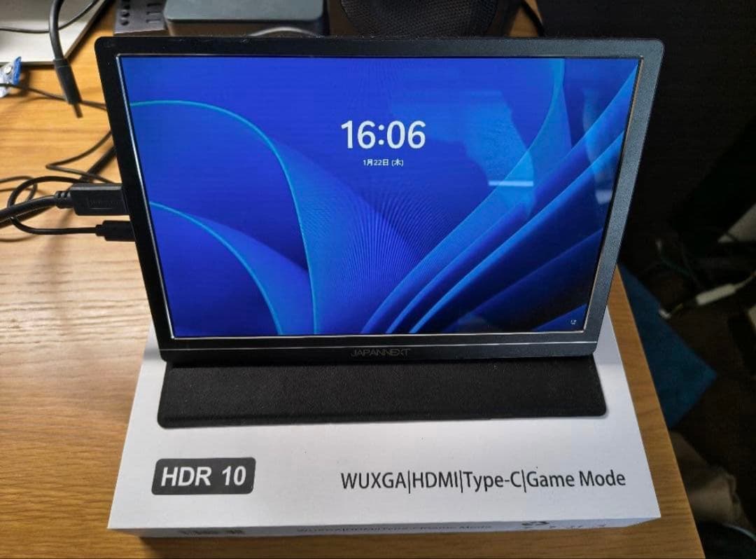 JAPANNEXT　10.1インチ モバイルディスプレイ