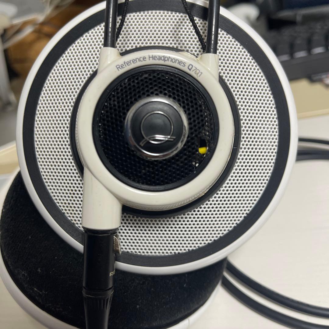 R*e様 AKG Q701