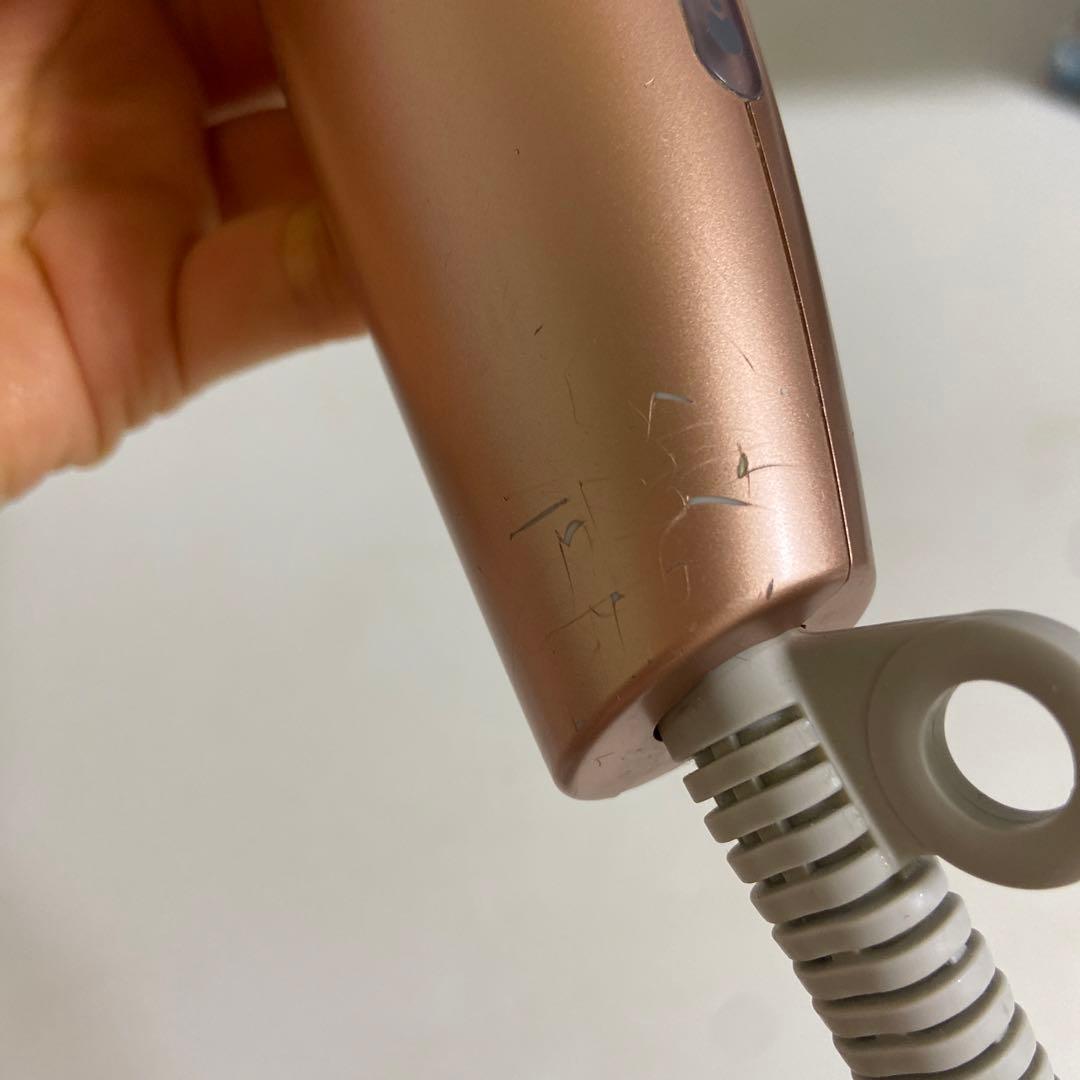 【値下げ交渉可/傷あり】Panasonicヘアードライヤー（2018年製）