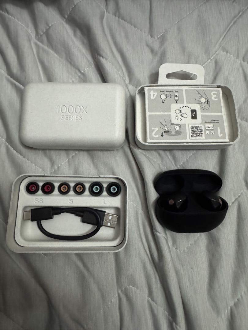 こ*ぶ様 SONY WF-1000XM5 ノイズキャンセリングイヤホン　美品