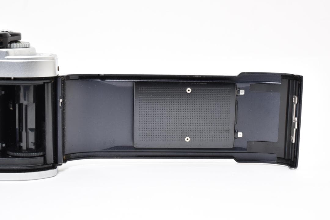 美品 ニコン FG シルバー フィルムカメラボディ モルト新品交換済 H149