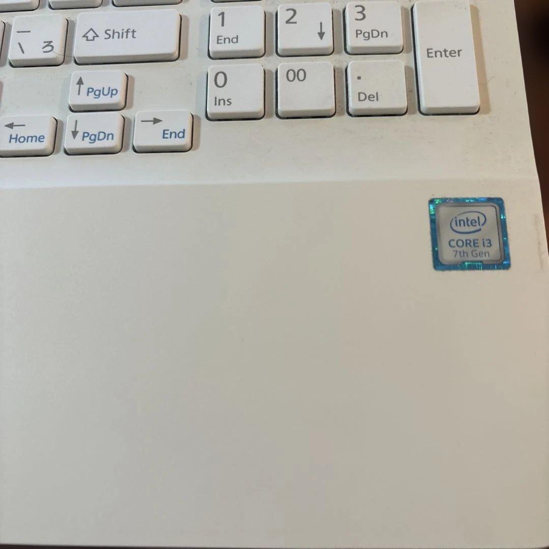 富士通LIFEBOOKAH45/B2メモリ16GB増設Windows10動作良好