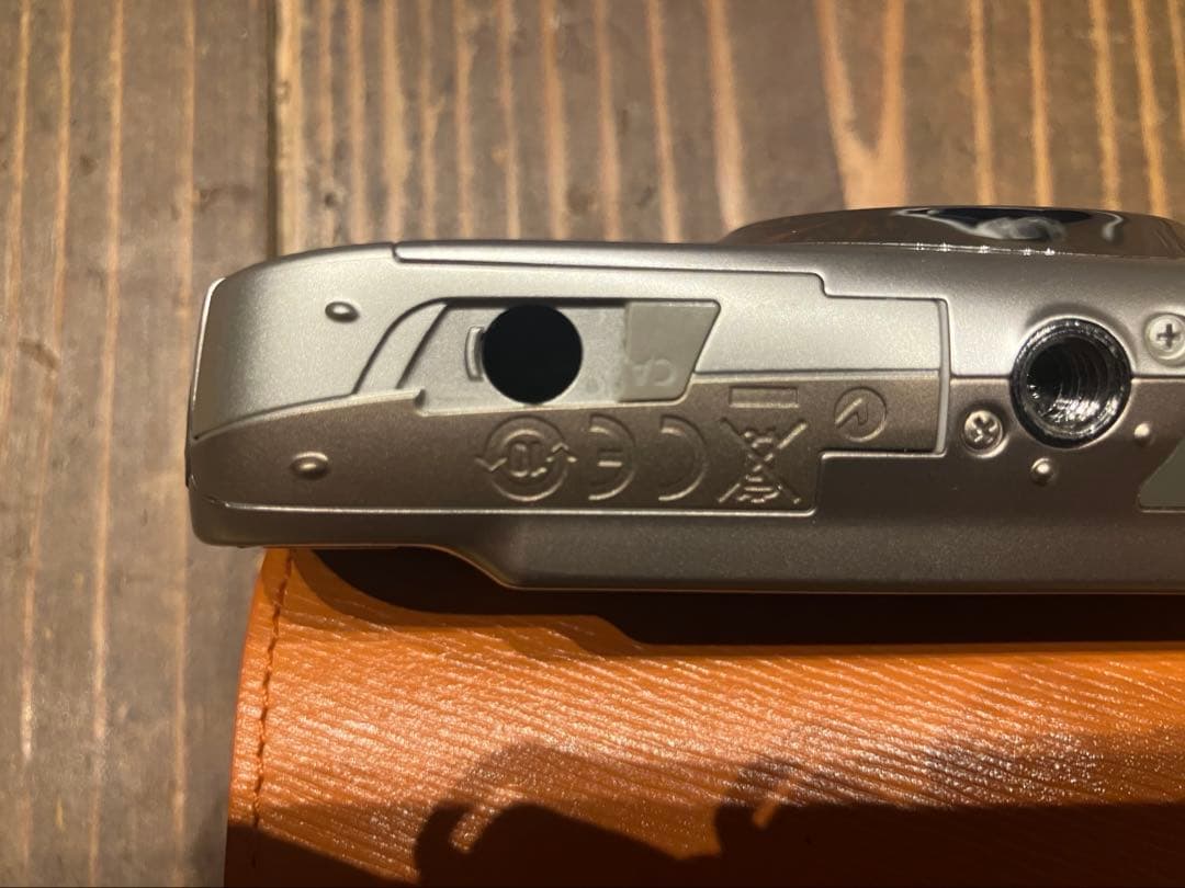 Canon IXY DIGITAL 830IS　コンパクトデジタルカメラ